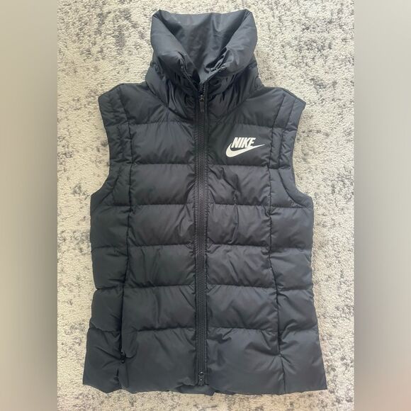 NIKE Black funnel neck puffer vest , cinched back , pockets - Picture 8 of 9